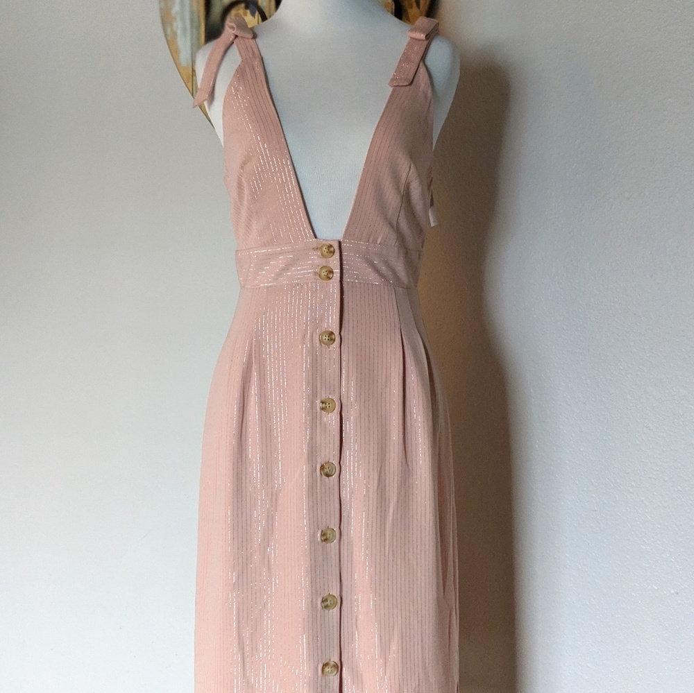 ✨ Host Pick ✨❤️ Date night ❤️✨ Pink striped dress